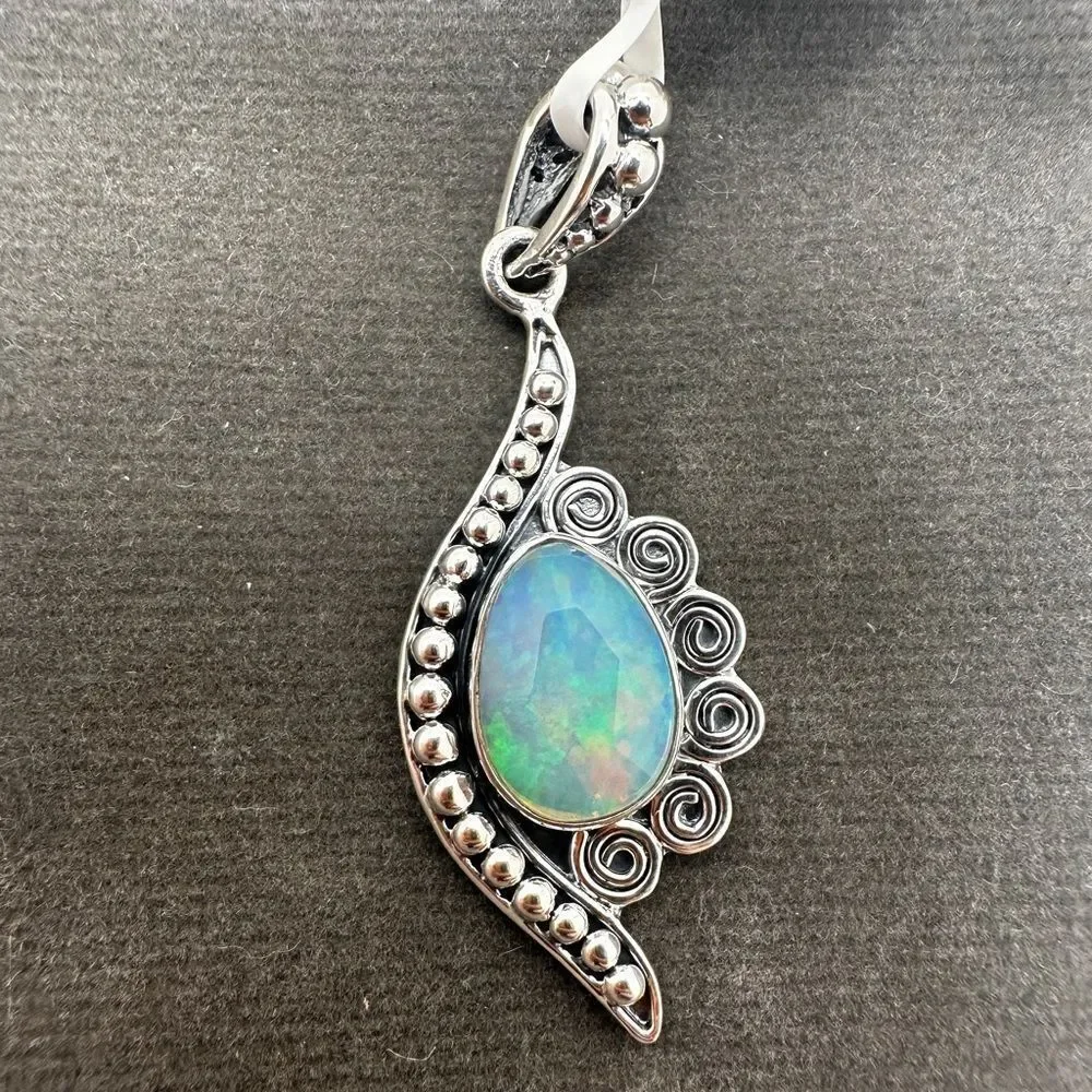 NWT Facetedā10x14mm OPAL pendant in solid sterling silver! - Picture 12 of 14